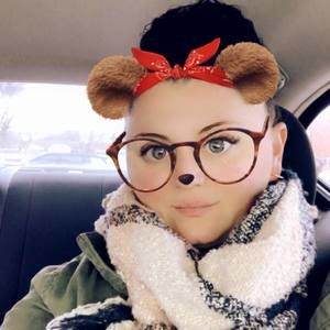 Meet your Posher, Amy